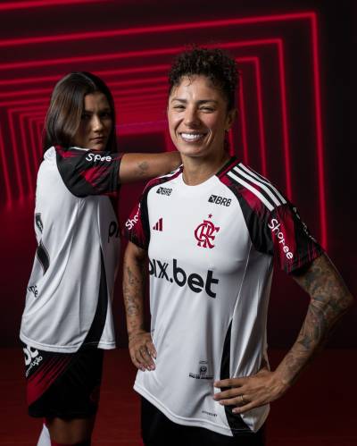 flamengo_2025_adidas_away_kit_a.jpg