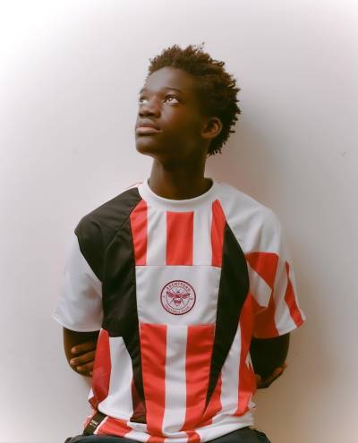 brentford_unveil_one_of_a_kind_upcycled_shirts_with_reboot_a.jpg
