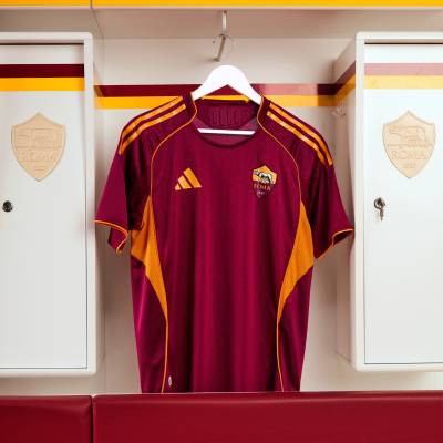 as_roma_25_26_adidas_home_kit_c.jpg