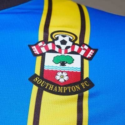 southampton_25_26_puma_away_kit_f.jpg