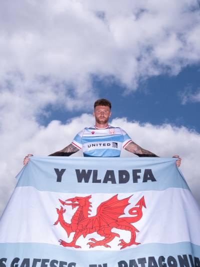 wrexham_25_26_macron_third_kit_d.jpg