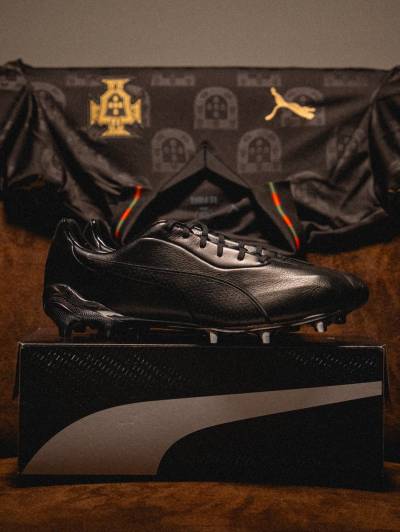 puma_king_platinum_pantera_negra_football_boots_a.jpeg