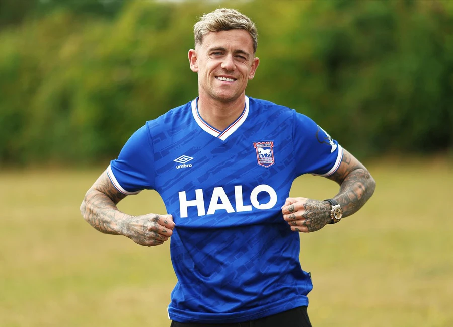 Ipswich Town 25/26 Umbro Home Kit